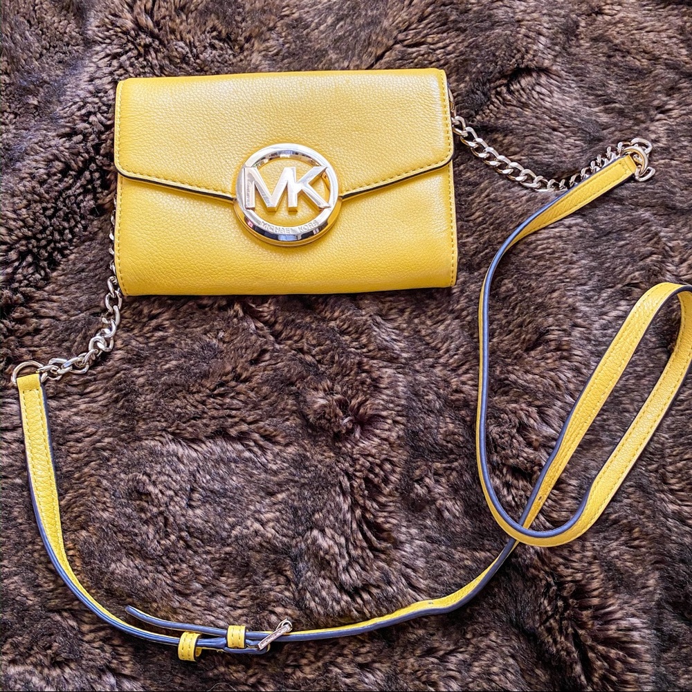 Authentic Michael Kors Convertible Crosssbody
